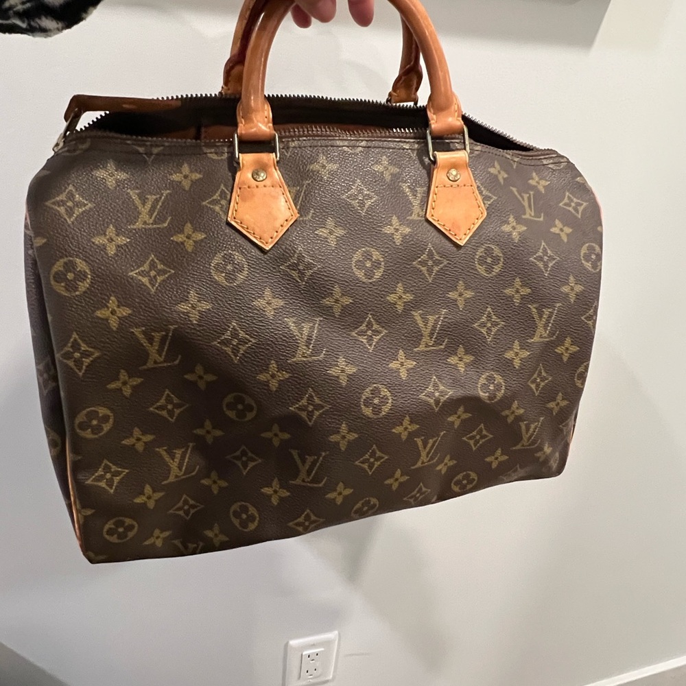 Louis Vuitton Speedy 35 Monogram